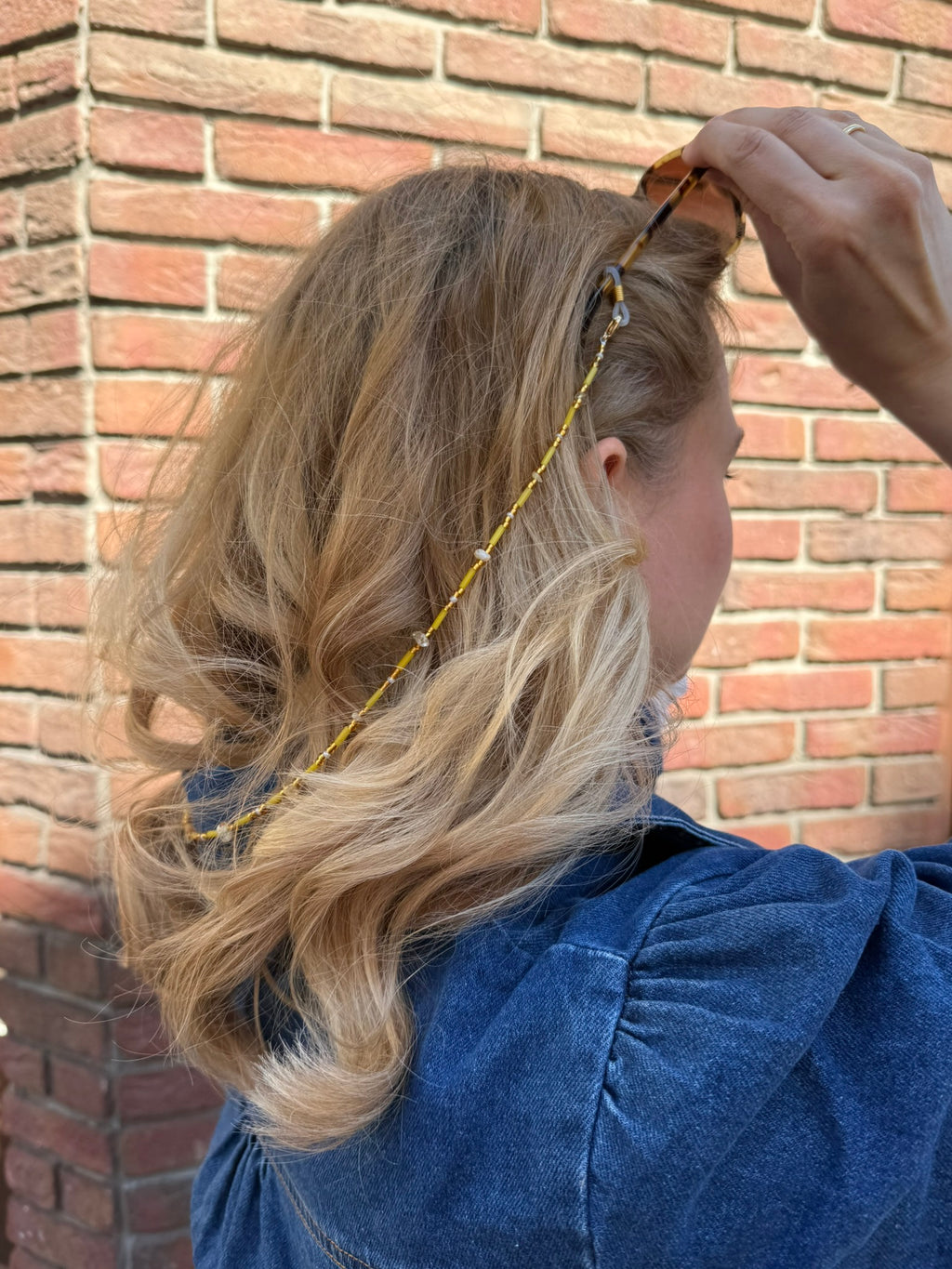 Workshop: Deine Sonnenbrillenkette I 12.08.26 I 19:00 - 21:30 Uhr